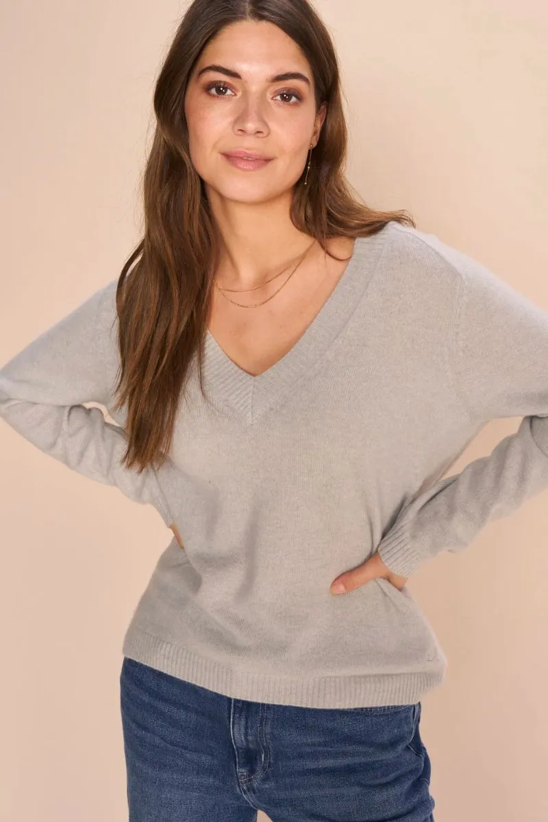 Arlie Cashmere V-Neck Knit | Quiet Gray | Strik fra Mos Mosh