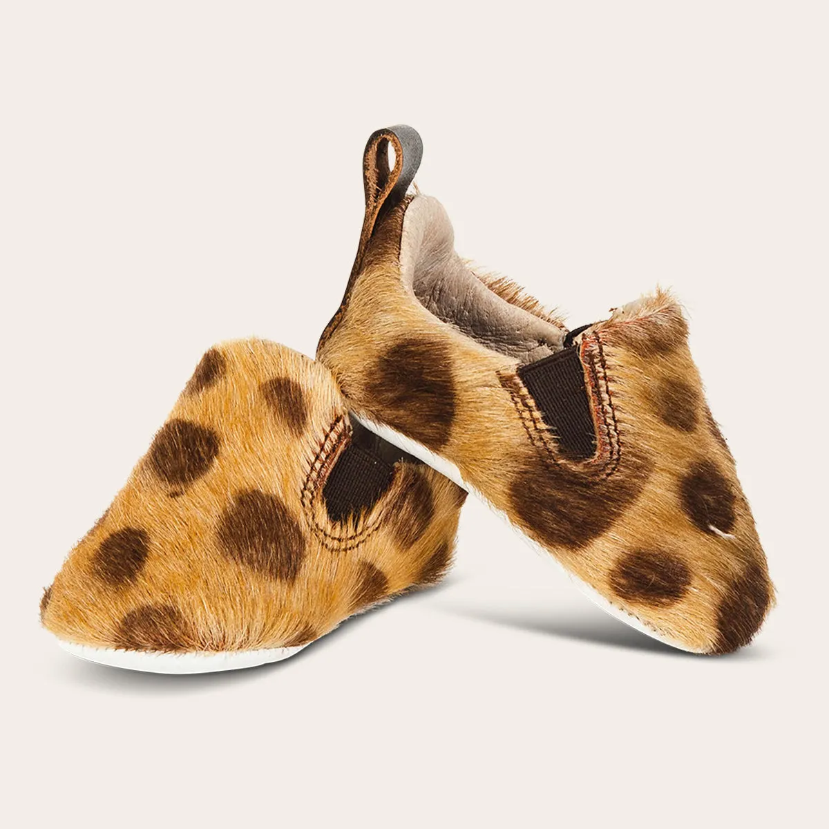 Baby kicks - Leopard