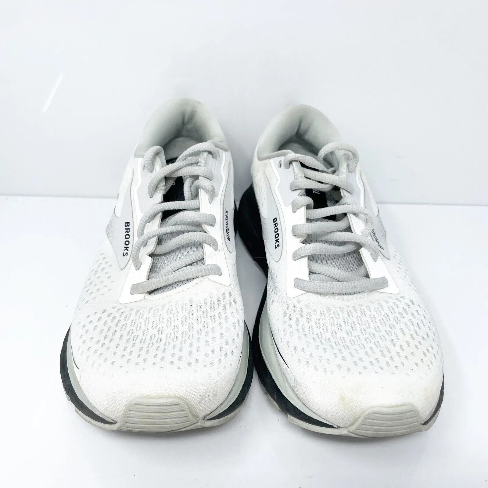 Brooks Womens Trace 3 1204011B191 White Running Shoes Sneakers Size 7 B