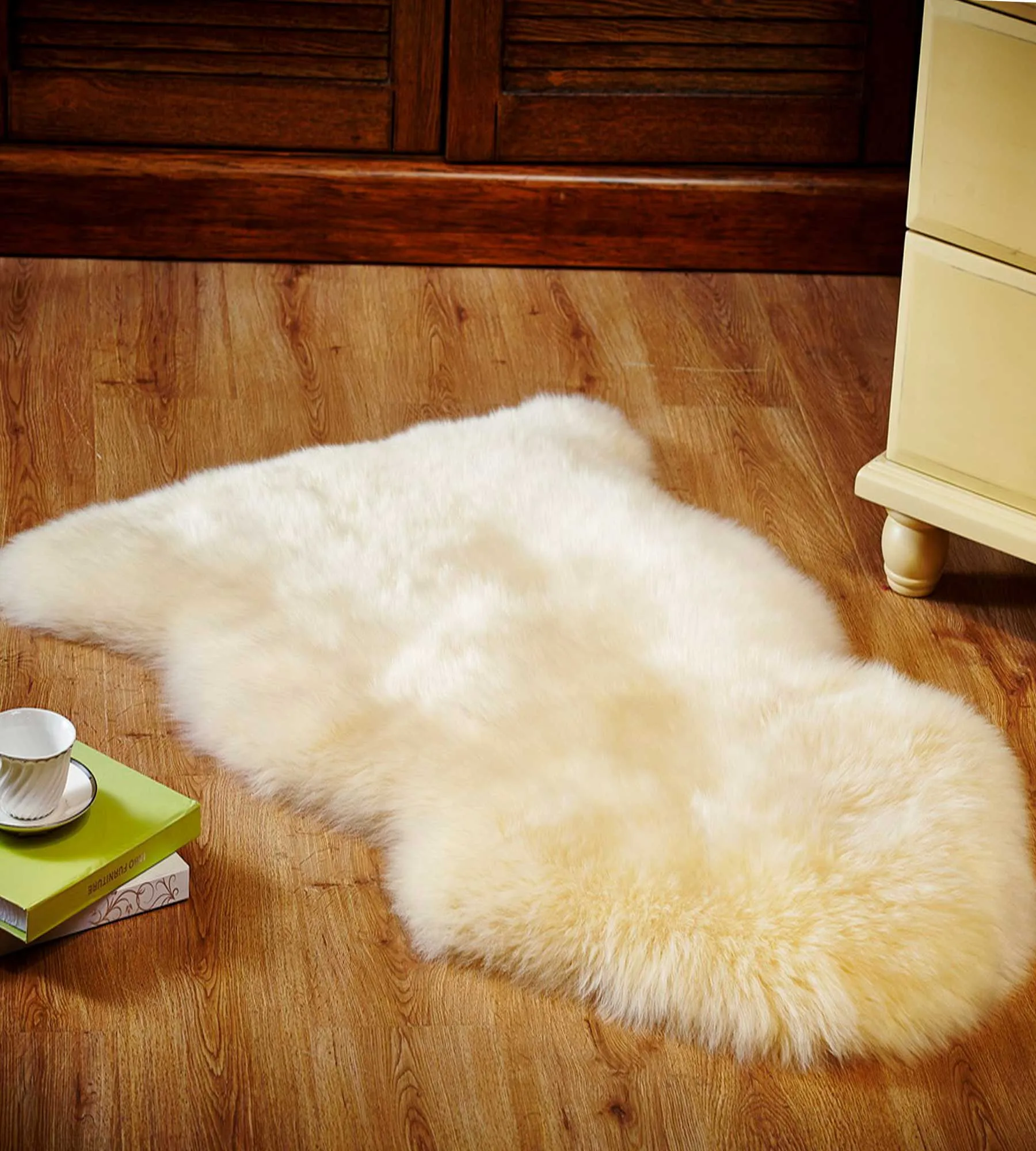 Champagne Sheepskin (2x3.5ft)