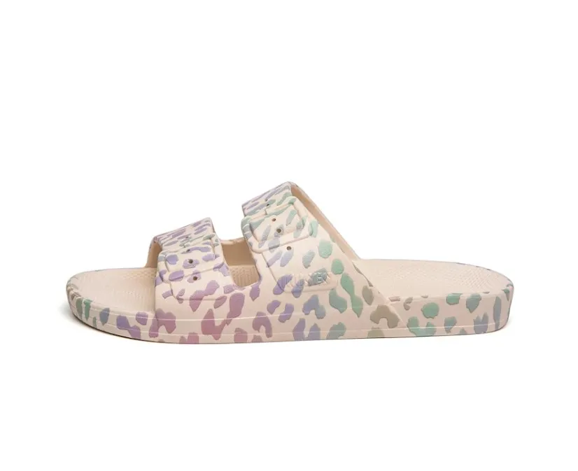 Freedom Moses – Felina Stone Sliders