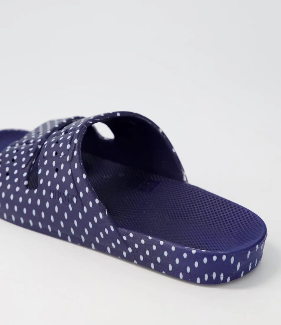 FREEDOM MOSES Slides W Dots White Navy Slides