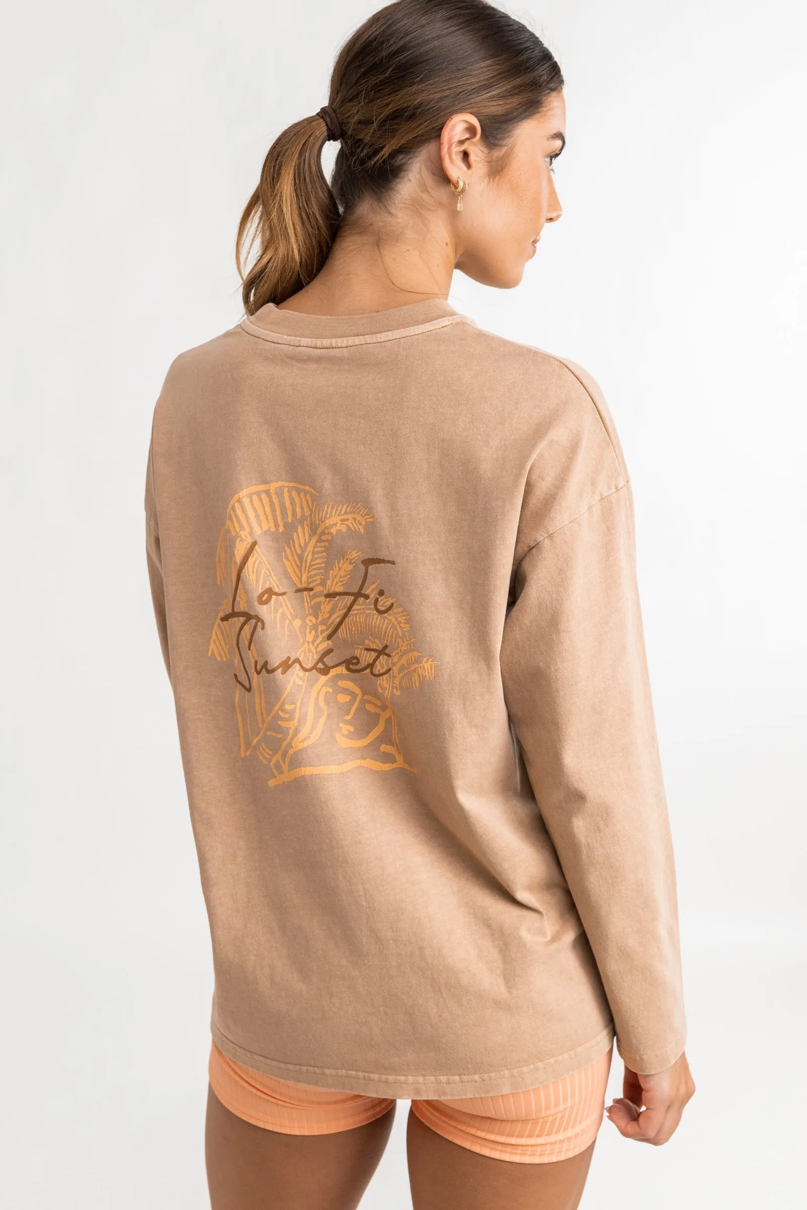 Lo Fi Sunset Long Sleeve Tee Mocha