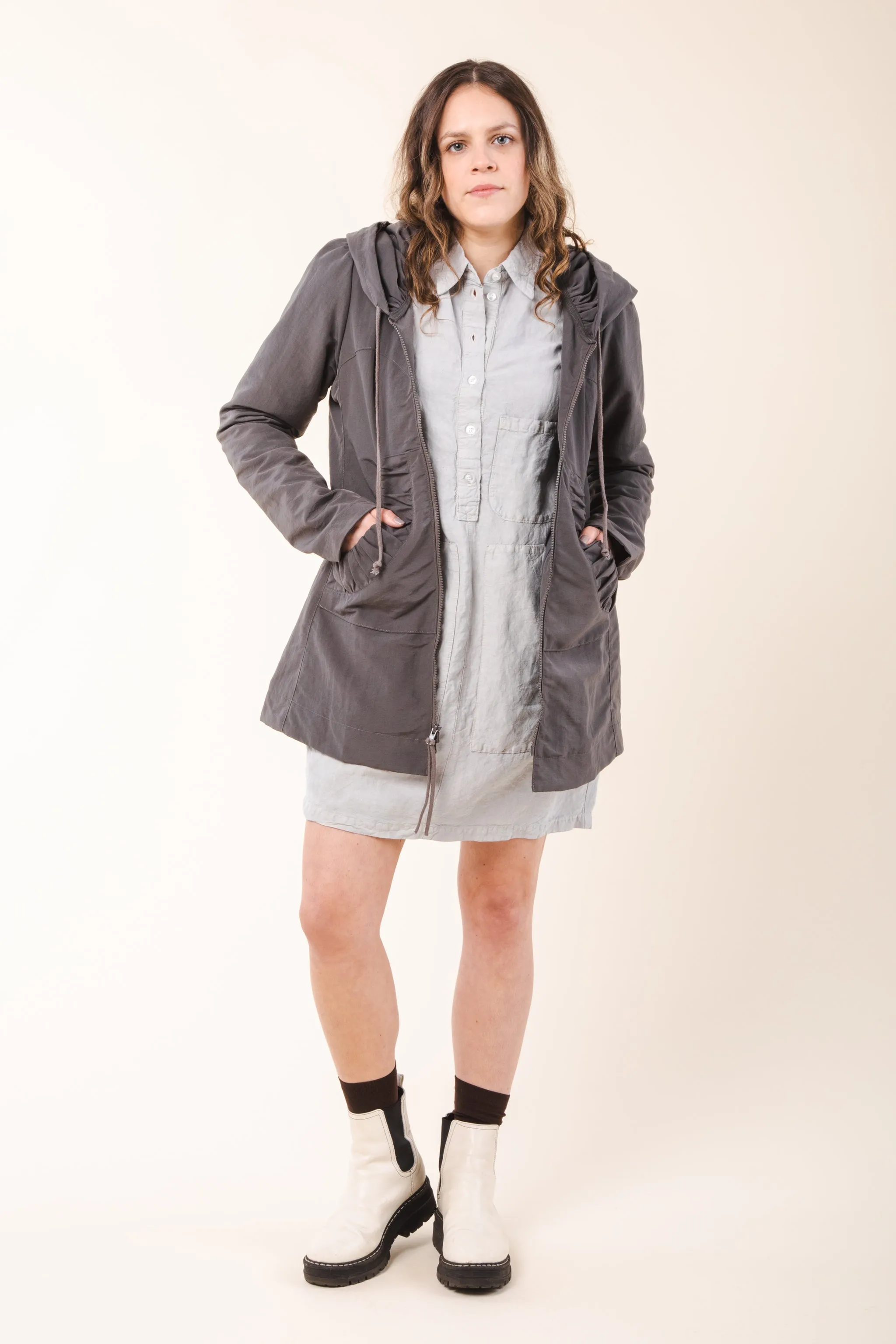 Mid Raincloak in Graphite with Gray Lining