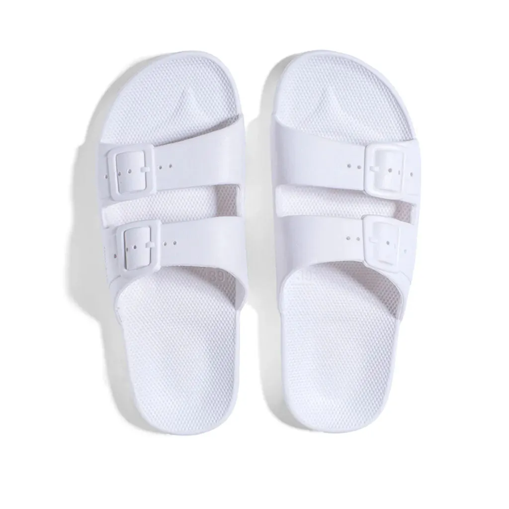 Moses Unisex Freedom A Sandal in White