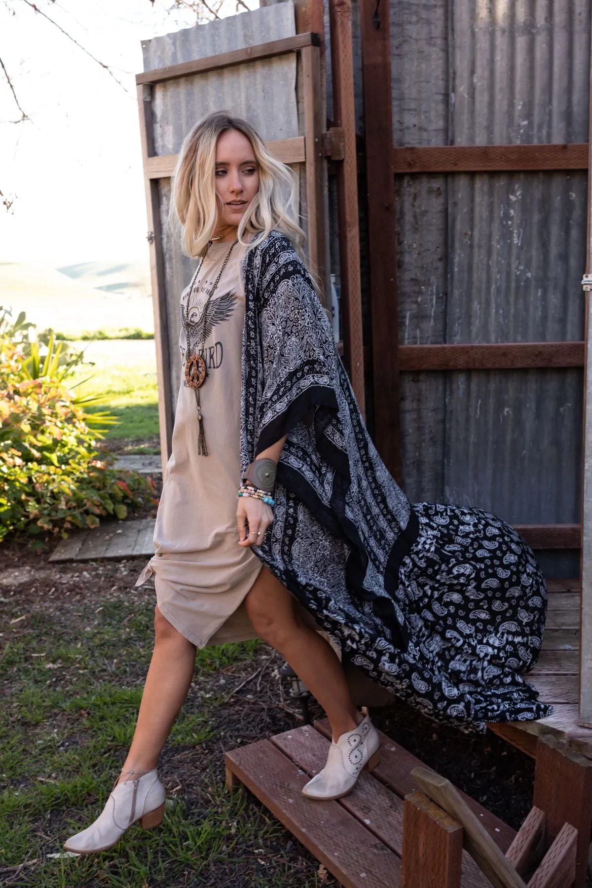 Paisley Tapestry Free Flow Duster Kimono - Black