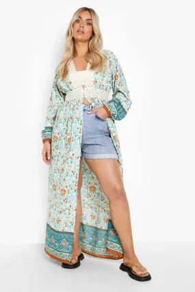 Plus Floral Crotchet Trim Button Kimono