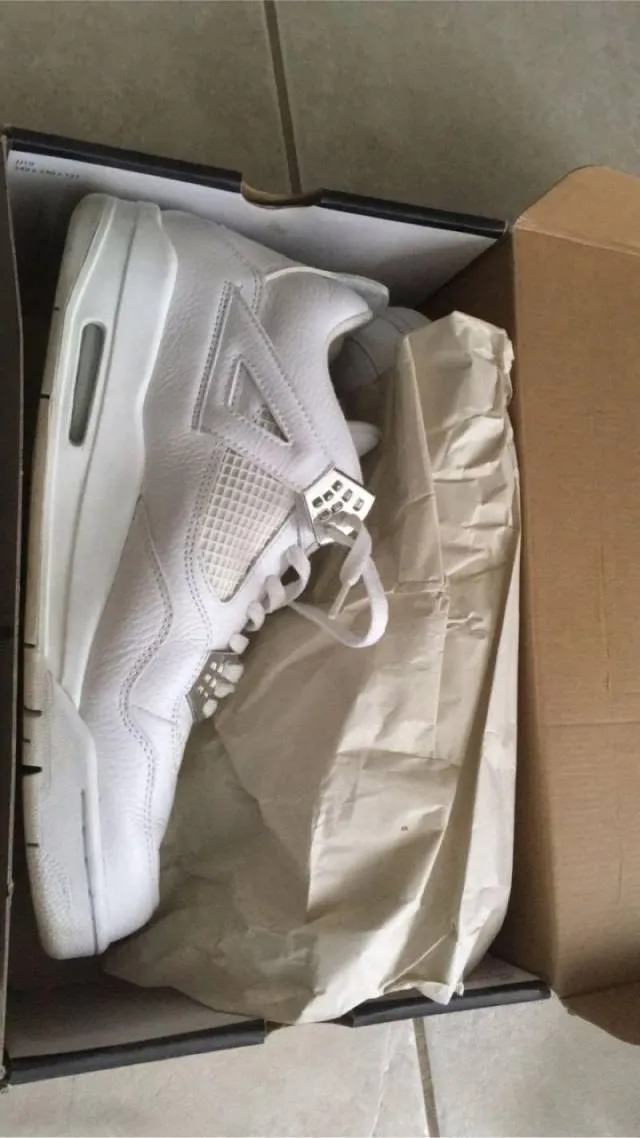 Retro 4 Pure Money