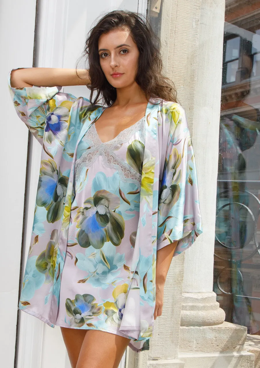 Samantha Chang CLASSIC Silk Short Kimono Robe in Ice Bloom 