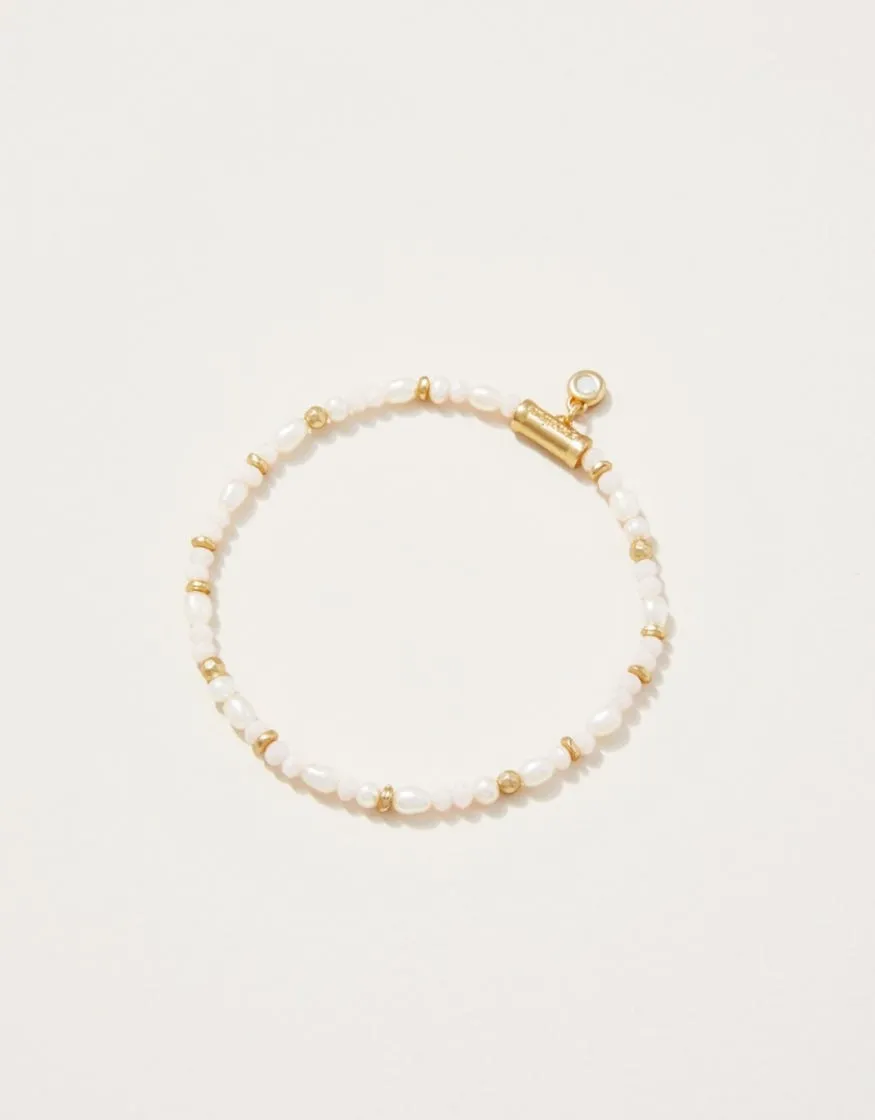 Sparkly Pearl Stretch Bracelet