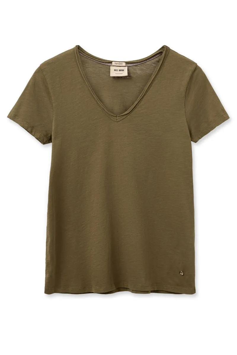 Tulli V-SS Basic Tee | Burnt Olive | T-shirt fra Mos Mosh